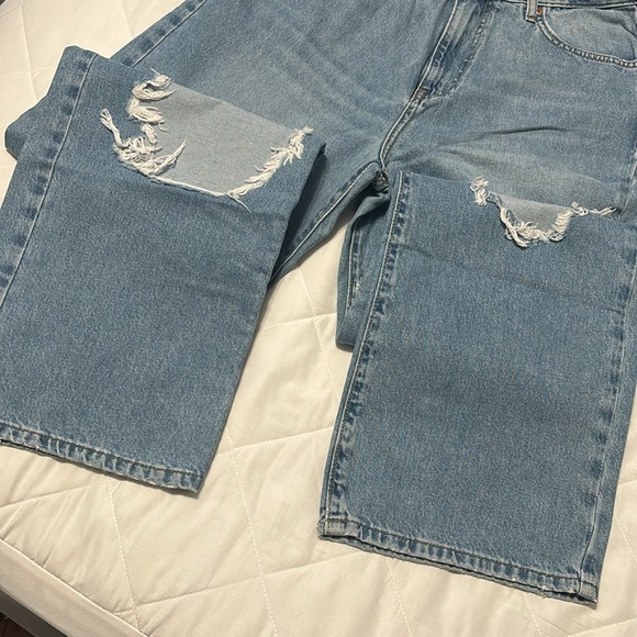 Forever 21 jeans - Picture 2 of 5